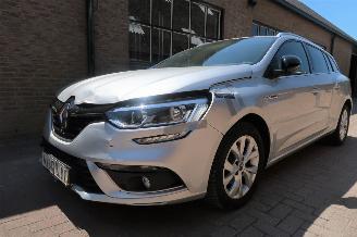 disassembly passenger cars Renault Mégane Estate 1.3 RCe Limited Edition 2020/5