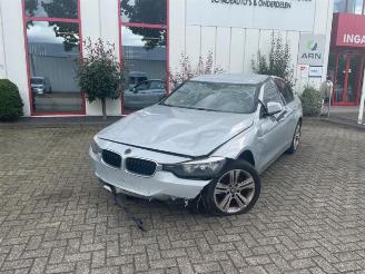 Salvage car BMW 3-serie  2015/2