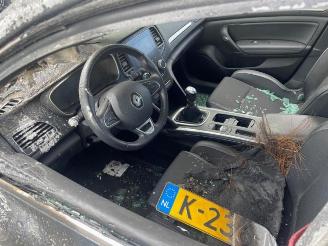 Damaged car Renault Mégane Megane IV Estate (RFBK), Combi 5-drs, 2016 1.3 TCE 160 16V 2021/1