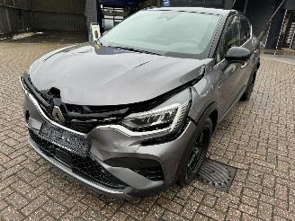 Renault Captur 1.6 Pug-in Hybride RS picture 2