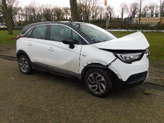 Unfallwagen Opel Crossland X 1.2 2017/8