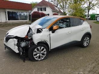 skadebil auto Renault Captur  2020/12