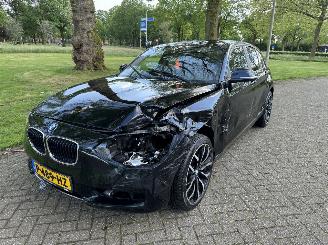 krockskadad bil auto BMW 1-serie  2014/1