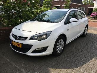 Opel Astra 1.7 CDTi 16V 110pk business picture 2