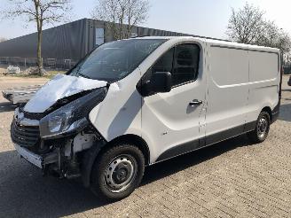 demontáž osobní automobily Opel Vivaro 1.6 CDTI  BI-TURBO  L2H1 2017/9