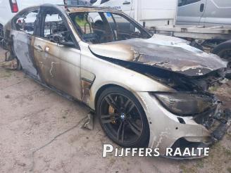 damaged passenger cars BMW M3  2015/5