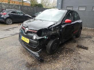 damaged passenger cars Renault Twingo 1.0 SCe Collection 2017/8