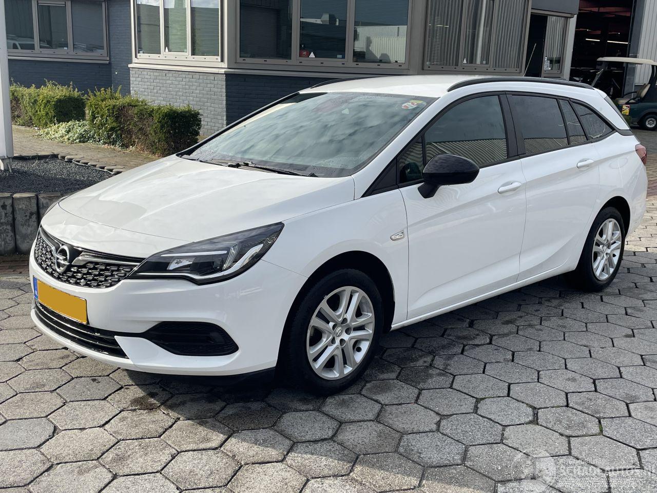 Opel Astra SPORTS TOURER 1.2 Edition