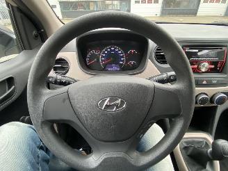 Hyundai I-10 1.0i i-Drive picture 19