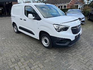 skadebil auto Opel Combo 1.6 D L1H1 EDITION. 2019/7