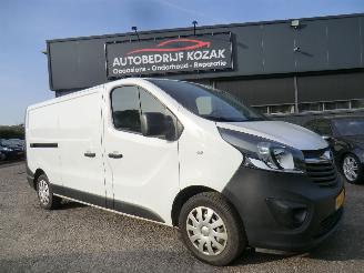 krockskadad bil auto Opel Vivaro 1.6 CDTi L2H1 Edition EcoFlex AIRCO 2018/4