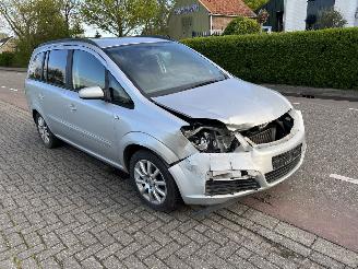 Auto incidentate Opel Zafira 1.8-16V 2006/10