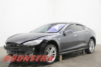 rozbiórka samochody osobowe Tesla Model S Model S, Liftback, 2012 60 2014/4