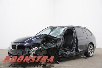 uszkodzony samochody osobowe BMW 3-serie 3 serie Touring (F31), Combi, 2012 / 2019 330d 3.0 24V 2012/11