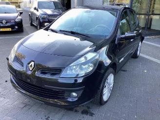 occasion passenger cars Renault Clio Clio III (BR/CR), Hatchback, 2005 / 2014 2.0 16V 2007/1