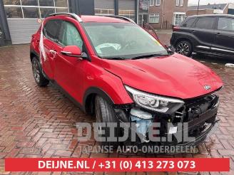 uszkodzony samochody osobowe Kia Stonic Stonic (YB), SUV, 2017 1.4 MPI 16V 2019/8