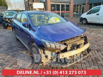 Damaged car Hyundai Ioniq Ioniq, Liftback, 2016 / 2022 1.6 GDI 16V Hybrid 2020/2