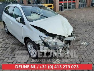 Coche accidentado Toyota Auris Touring Sports Auris Touring Sports (E18), Combi, 2013 / 2018 1.8 16V Hybrid 2014/10