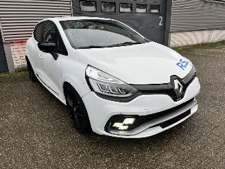 Renault Clio 1.6 Turbo RS Trophy AUTOMAAT / CLIMA / NAVI / CRUISE /220PK picture 3
