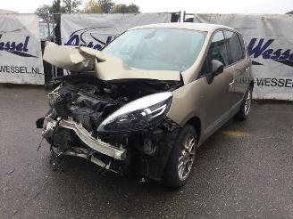 škoda osobní automobily Renault Scenic 2.0 Bose 2014/11