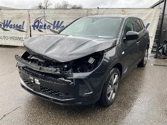 Damaged car Opel Grandland 1.6 GS Line Plug-in Hybrid 2022/12