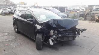 uszkodzony samochody osobowe Ford Focus Focus 3 Wagon, Combi, 2010 / 2020 1.6 Ti-VCT 16V 105 2011/7