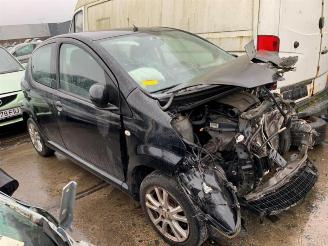 uszkodzony samochody osobowe Toyota Aygo Aygo (B10), Hatchback, 2005 / 2014 1.0 12V VVT-i 2010/1