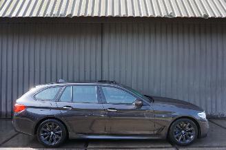 Voiture accidenté BMW 5-serie 540D 3.0 235kW Luchtvering Xdrive Automaat High Executive 2018/2