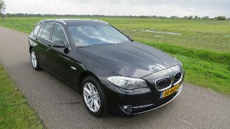 BMW 5-serie 523i 6cilinder 204 pk Automaat   2011 Excutive Navigatie Airco [ topstaat picture 1