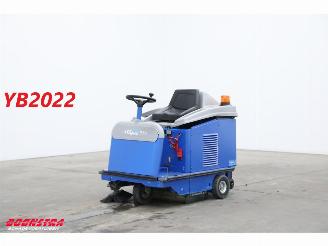dommages machines   95 BJ 2022 33Hrs! Kehrmaschine / Veegmachine 2022/1