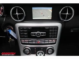 Mercedes SLK SLK200 Aut. AMG CarbonLOOK Airscarf H/K Leder Navi Camera 87.164 km! picture 13