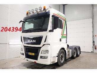 Vaurioauto  trucks MAN TGX 26.440 6X2 MANUAL Euro 6 Lift Stuur 2014/12