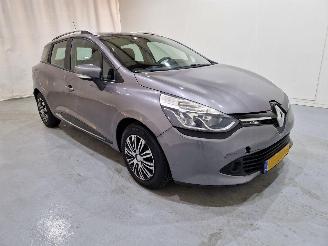 damaged passenger cars Renault Clio Estate 0.9 TCe Night&day 66kW 2014/5