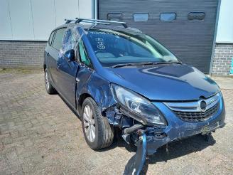uszkodzony samochody osobowe Opel Zafira Zafira Tourer (P12), MPV, 2011 / 2019 2.0 CDTI 16V 130 Ecotec 2013/12