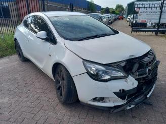 uszkodzony samochody osobowe Opel Astra  2014/7