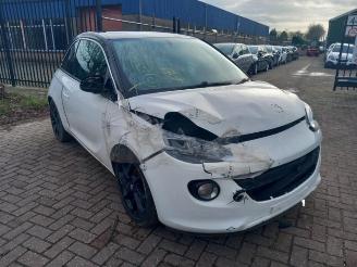 uszkodzony samochody osobowe Opel Adam Adam, Hatchback 3-drs, 2012 / 2019 1.2 16V 2017/4