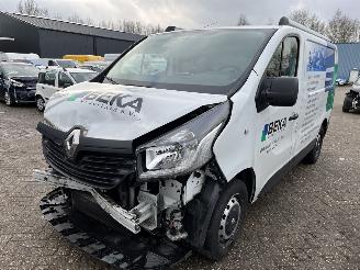 krockskadad bil bedrijf Renault Trafic 1.6 DCI 2018/3