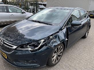 Voiture accidenté Opel Astra 1.0 Turbo Business +  5 Drs 2017/7