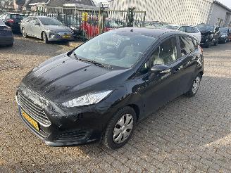 Salvage car Ford Fiesta 1.5 TDCI  Style Lease 2015/12
