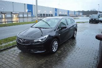 Salvage car Opel Astra 1.2 96 KW ELEGANCE SPORTS TOURER EDITION FACELIFT 2020/10