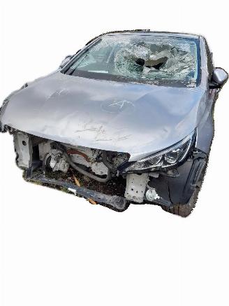 škoda strojů Peugeot 308 Allure 2020/1