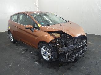 damaged commercial vehicles Ford Fiesta 1.0 Titanium 2013/5