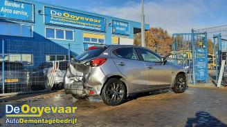 dañado vehículos comerciales Mazda 2 2 (DJ/DL), Hatchback, 2014 1.5 SkyActiv-G 75 2015/8