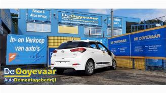 Vaurioauto  passenger cars Hyundai I-20 i20 (GBB), Hatchback, 2014 1.0 T-GDI 100 12V 2018/6