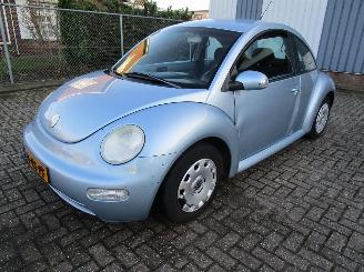 damaged commercial vehicles Volkswagen Beetle 1.6 Airco Radio/CD 2005/8
