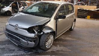 damaged passenger cars Volkswagen Up UP 1.0 BLUE MOTION 2014/4