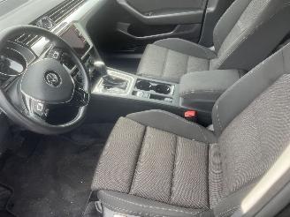 Volkswagen Passat 1.6 TDI DSG AUTOMAAT BJ 2018 CLIMA NAVI ! picture 12