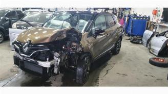 uszkodzony samochody osobowe Renault Captur Captur (2R), SUV, 2013 1.2 TCE 16V EDC 2016/12