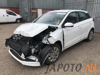 Damaged car Hyundai I-20 i20 (GBB), Hatchback, 2014 1.2i 16V 2016/10