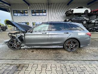 skadebil auto Mercedes C-klasse C200 T 2019/1
